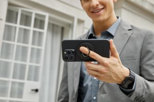 Калъф Pitaka MagEZ Case 4 за Iphone 15 Pro Max Black/Grey
