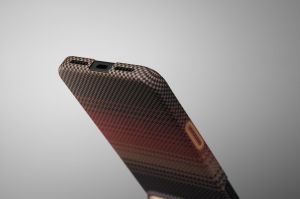 Калъф Pitaka Ultra-Slim за Iphone 17 Pro Max Sun